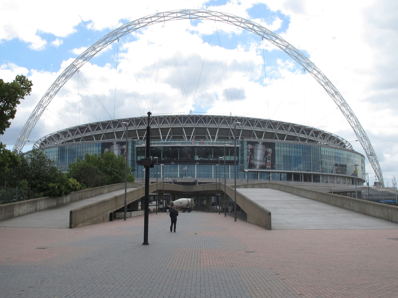 wembley-outside